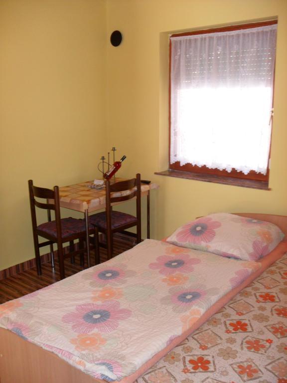 Oazis Apartman Harkany Exterior photo